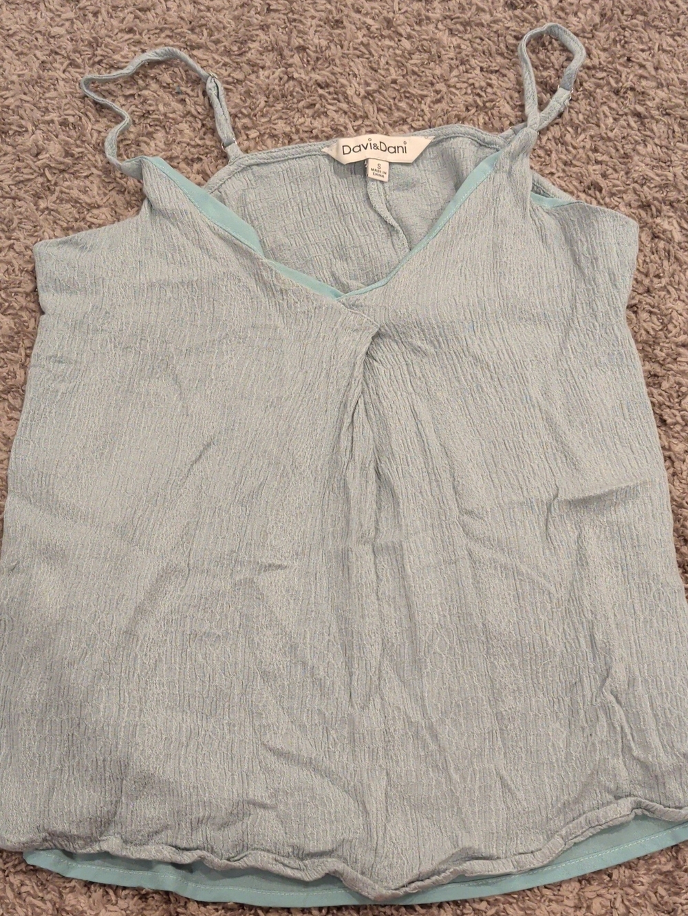 DAVI & DANI Light Blue Textured V-Neck Camisole